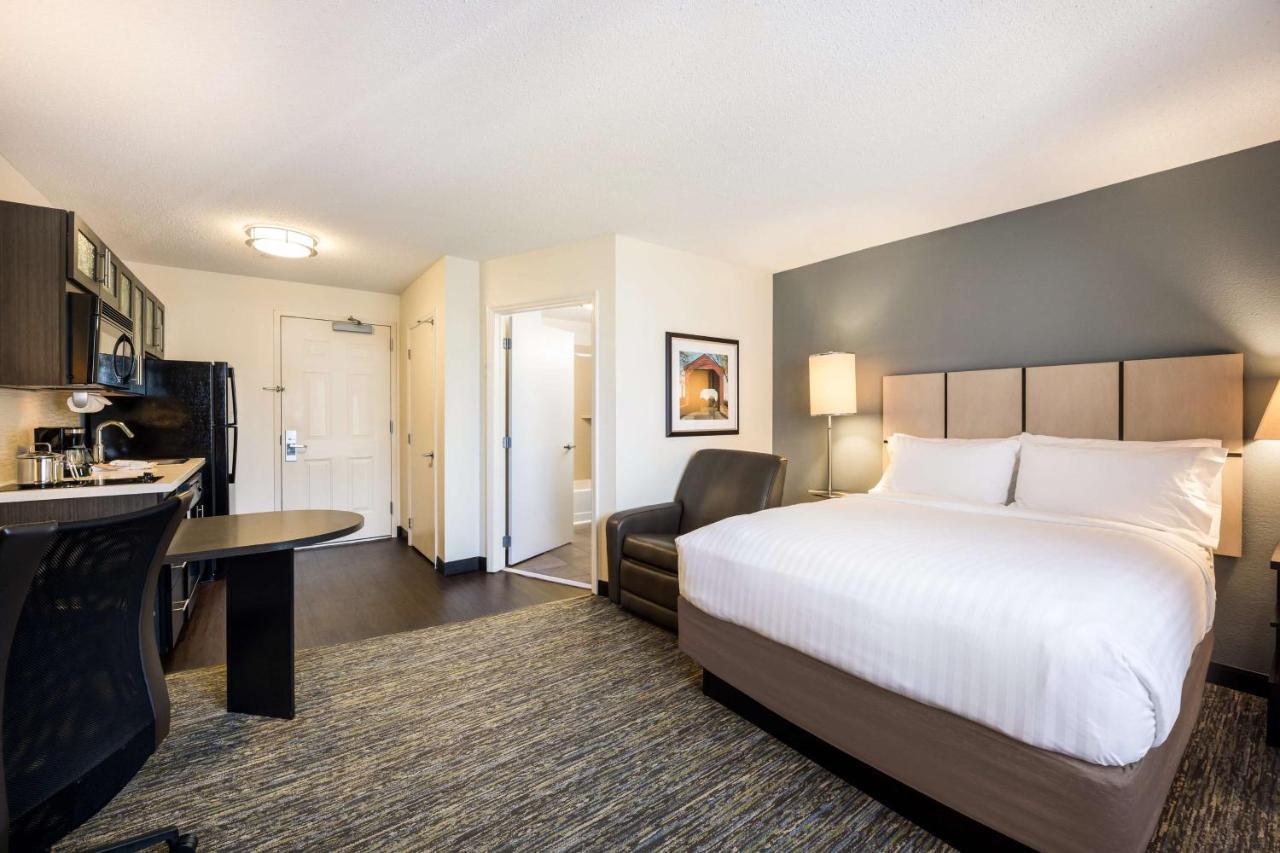 Sonesta Simply Suites Detroit Ann Arbor Exterior photo